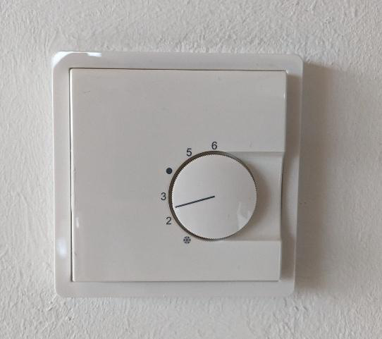 Thermostat der Heizung